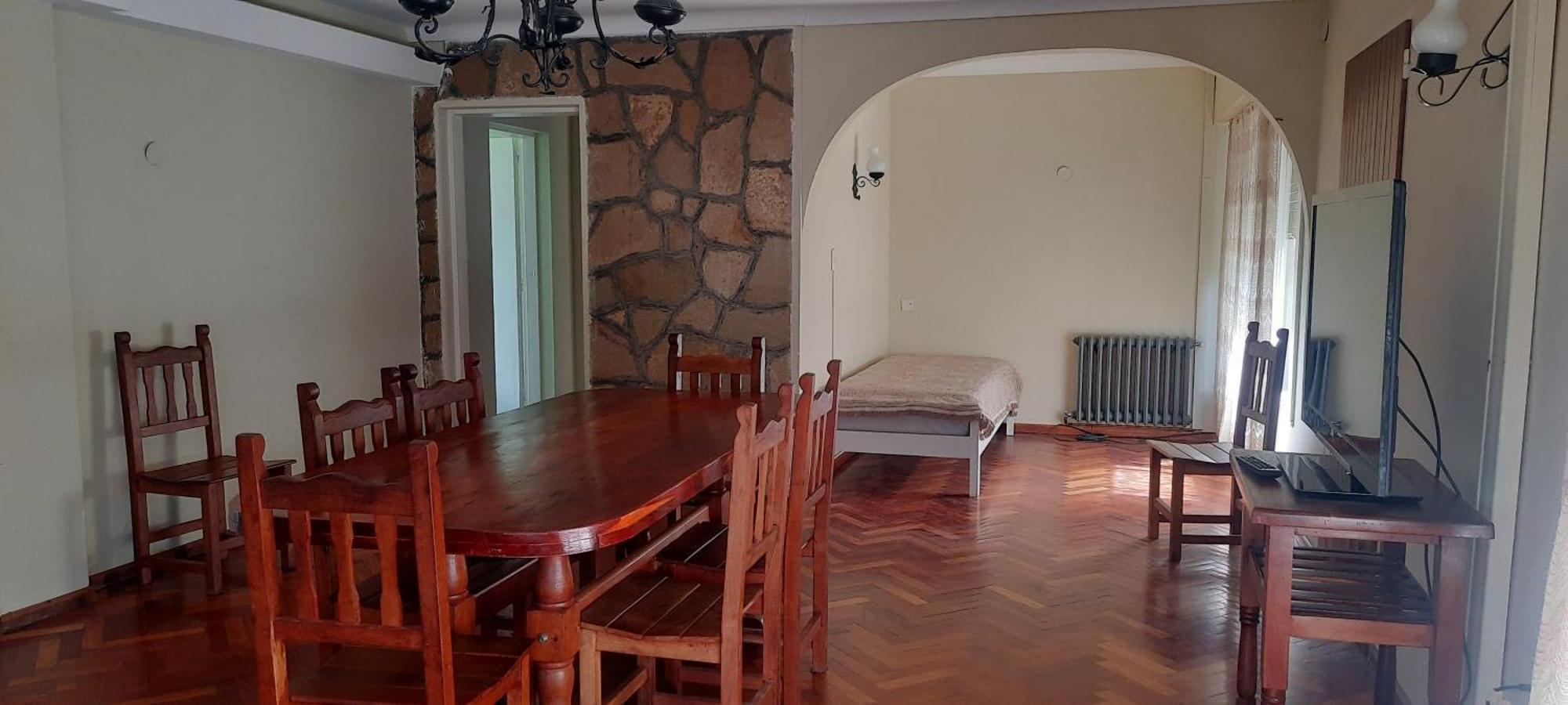 De Rosas Apartahotel