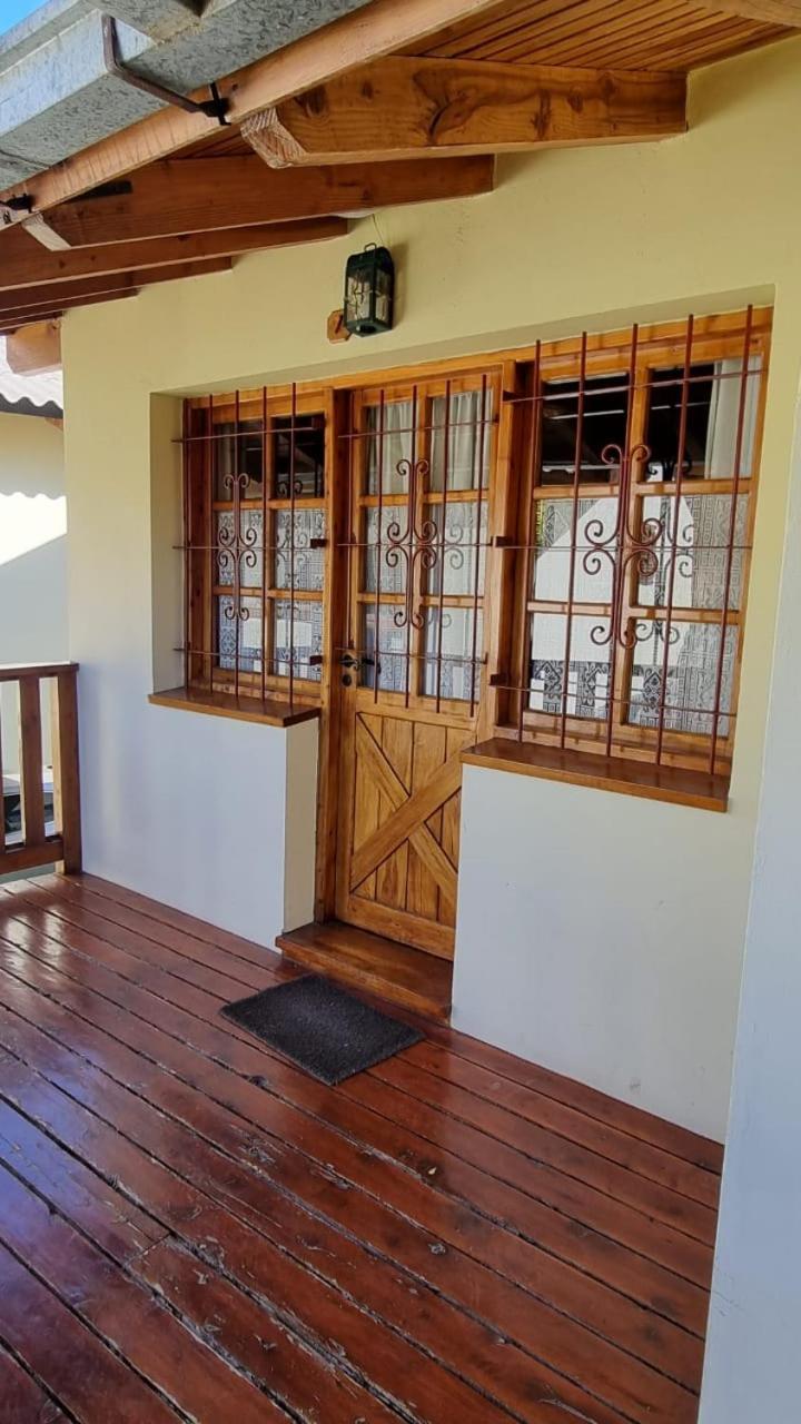 Apartahotel De Rosas *